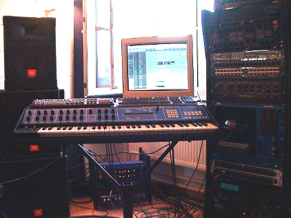 Gregor's setup with some enviable things :-)